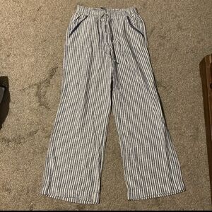 Summer beach style pant.